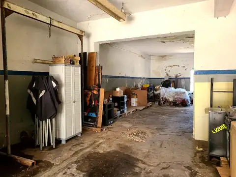 Galpón en venta, 163 m² cubiertos, Campana Centro