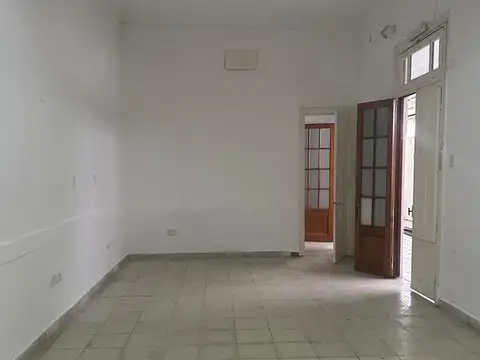 Casa 5 ambientes con 4 baños