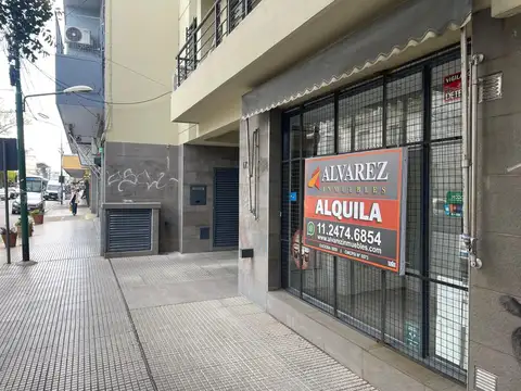 Hipolito Yrigoyen 100