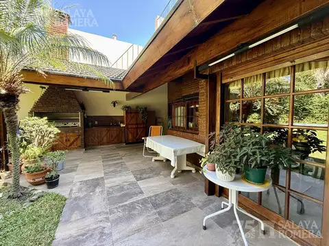 Casa en Venta en Olivos, USD 750.000