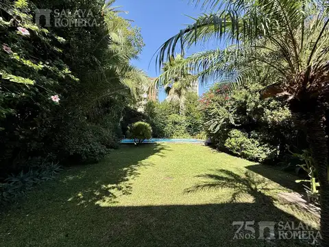 Casa 6 ambientes con 4 baños