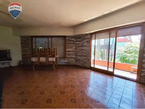 Depto Tipo Casa en Venta de 4 ambientes