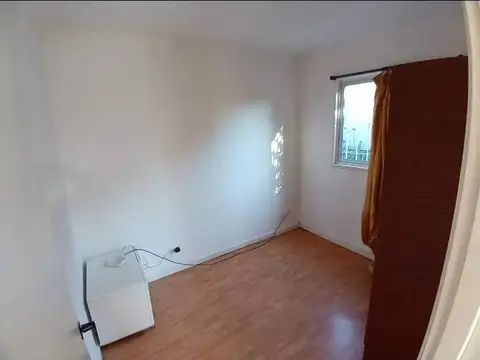 Casa multifamiliar en venta - 4 Dormitorios 4 Baños - 350Mts2 - Llavallol
