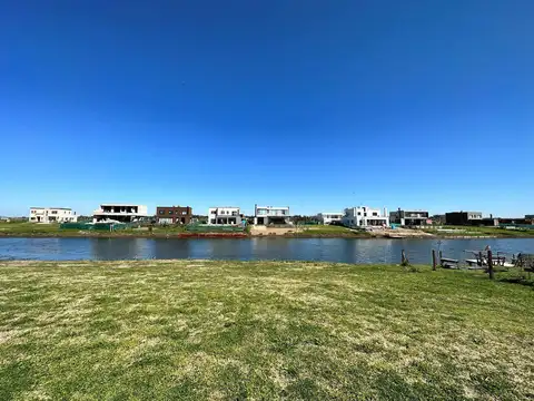 Lote a la Laguna en El Naudir