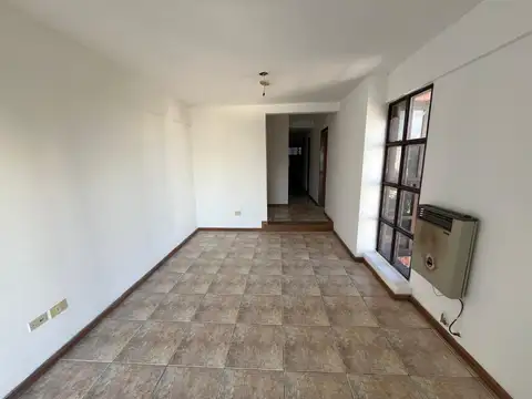 Departamento en Alquiler en La Plata, $ 450.000