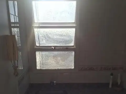 DEPARTAMENTO - ALQUILER - COLEGIALES - 3 AMB C/BALCÓN