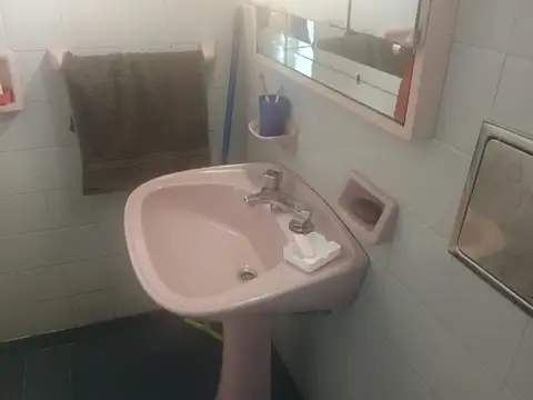 Depto Tipo Casa en Venta 40 años