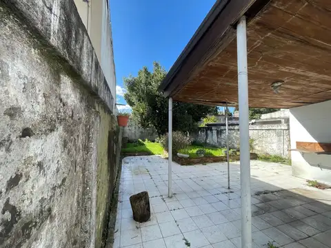 Casa en Venta en Adrogue, USD 85.000