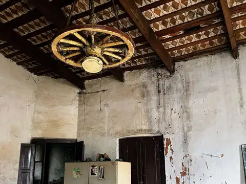 Casa 5 ambientes con 1 baño