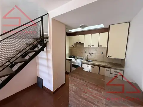 Depto Tipo Casa en Venta en Ramos Mejía Sur, USD 45.000