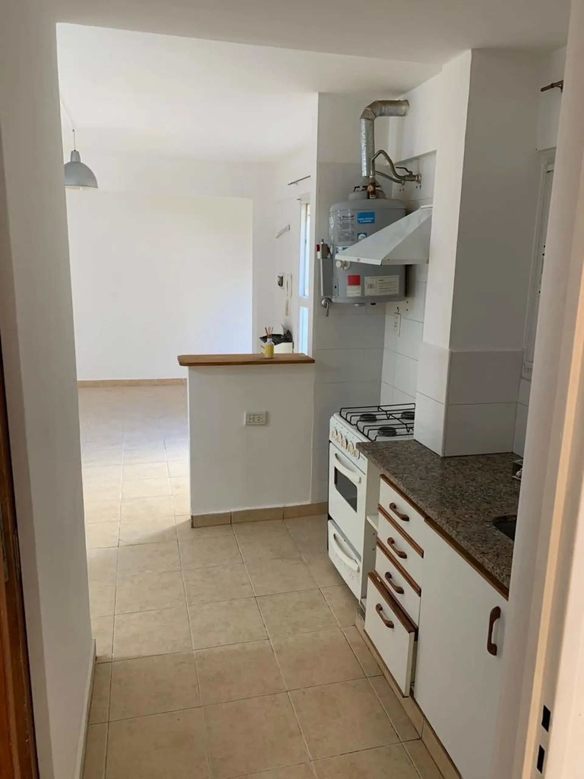 Depto 2 amb 48 m² en PB con patio de uso común — renta hasta 2027, Tandil