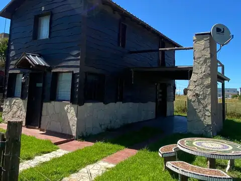 HERMOSA cabaña en Venta de Casa 3 AMBIENTES en Camet Norte, Mar Chiquita