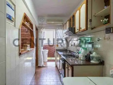 Curuzú Cuatiá 2400, Piso 9