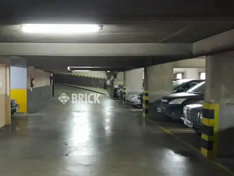 AV. LAS HERAS. al 2400 1°