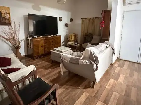 Juan Bautista Alberdi 2200