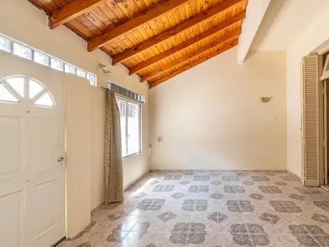 Depto Tipo Casa en Alquiler 66 años