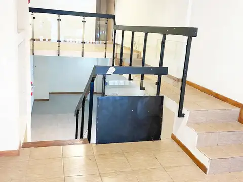 Local en Venta Via Pública