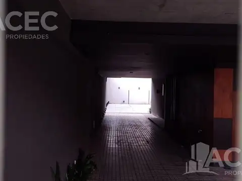 Venta- Cochera - República de la Sexta