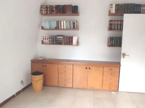 Departamento/Oficinal Profesional-Muy Luminosa Frente a Tribunales*8* piso Esquina Vista Abierta