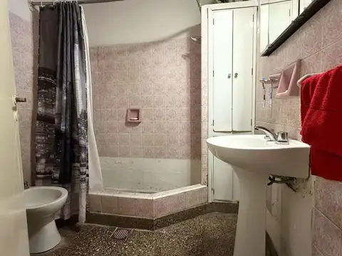 casa en esquina centrica en venta