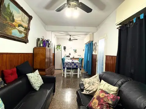 Casa 2 ambientes con 1 baño