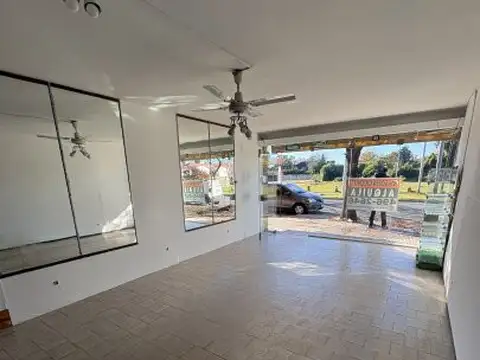 Local en Alquiler en Roldan, $ 450.000