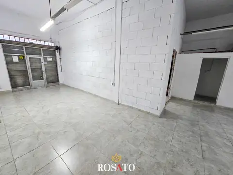 Alquiler de dos locales comerciales unificados de 78 m² en Villa Lugano