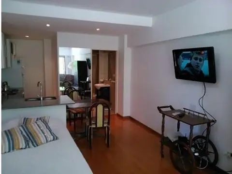 Hermoso Ambiente en las Cañitas