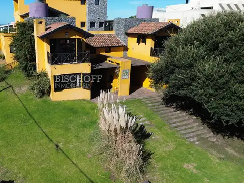 VENTA EN BLOCK DE 2 DUPLEX, EXCELENTES. BARRIO NORTE