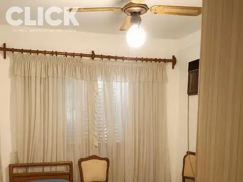 Casa con local comercial en VENTA!