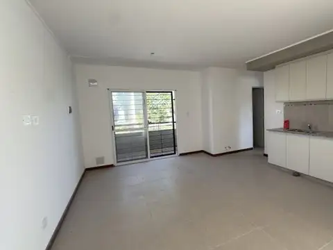Av Los Platanos 150 , Piso 1