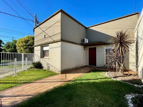 Casa en Venta en Los Hornos, USD 134.000