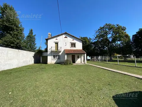 Casa 5 Ambientes En Venta - Francisco Alvarez, Moreno