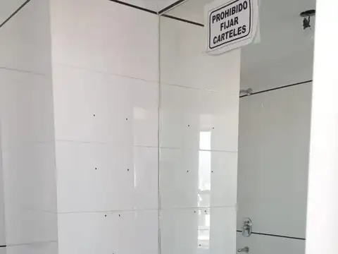 Excelente Oficina Esquinera en el Centro con Vistas a Toda la Ciudad
