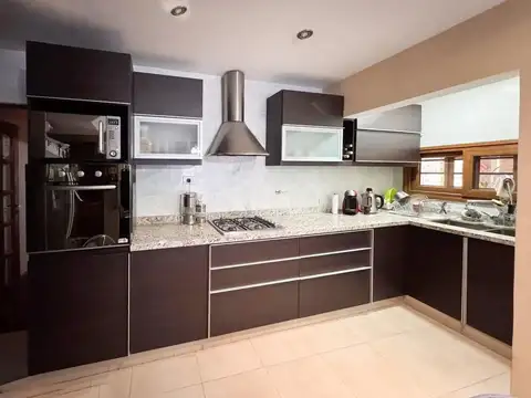 2 CASAS (5 y 3 AMBIENTES) - SAN ANTONIO DE PADUA