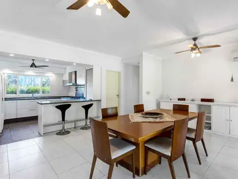 Casa en Venta en Colonia De Chacras, USD 330.000