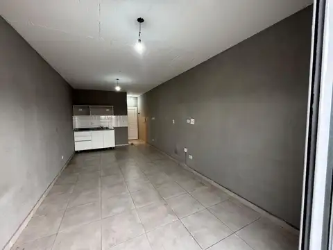 Departamento en Alquiler en Lomas del Mirador, $ 380.000
