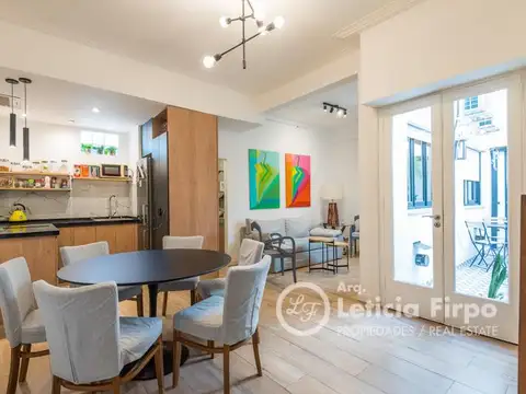 Encantador departamento de 2 y 1/2 ambientes con patio.