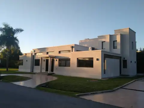 Avenida Gutiérrez - Hudson 4800