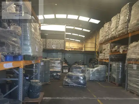 Oficina en Venta con 3 cocheras