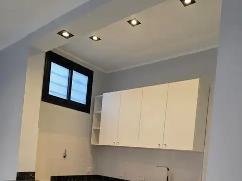 Depto Tipo Casa 2 ambientes con 1 baño