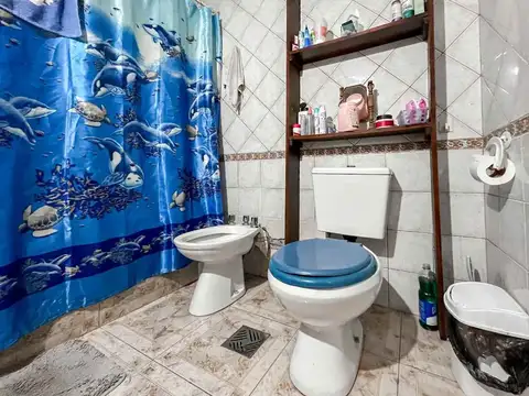 CASA 2 DORMITORIOS EN VENTA BERISSO + PATIO