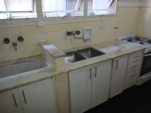 Departamento en Alquiler con 1 cocheras