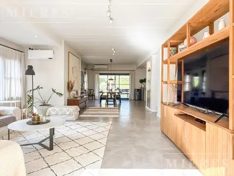 Casa en Venta al Este