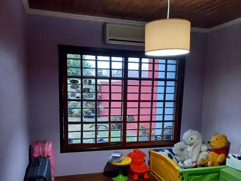 Casa en Venta en San Antonio De Padua, USD 280.000