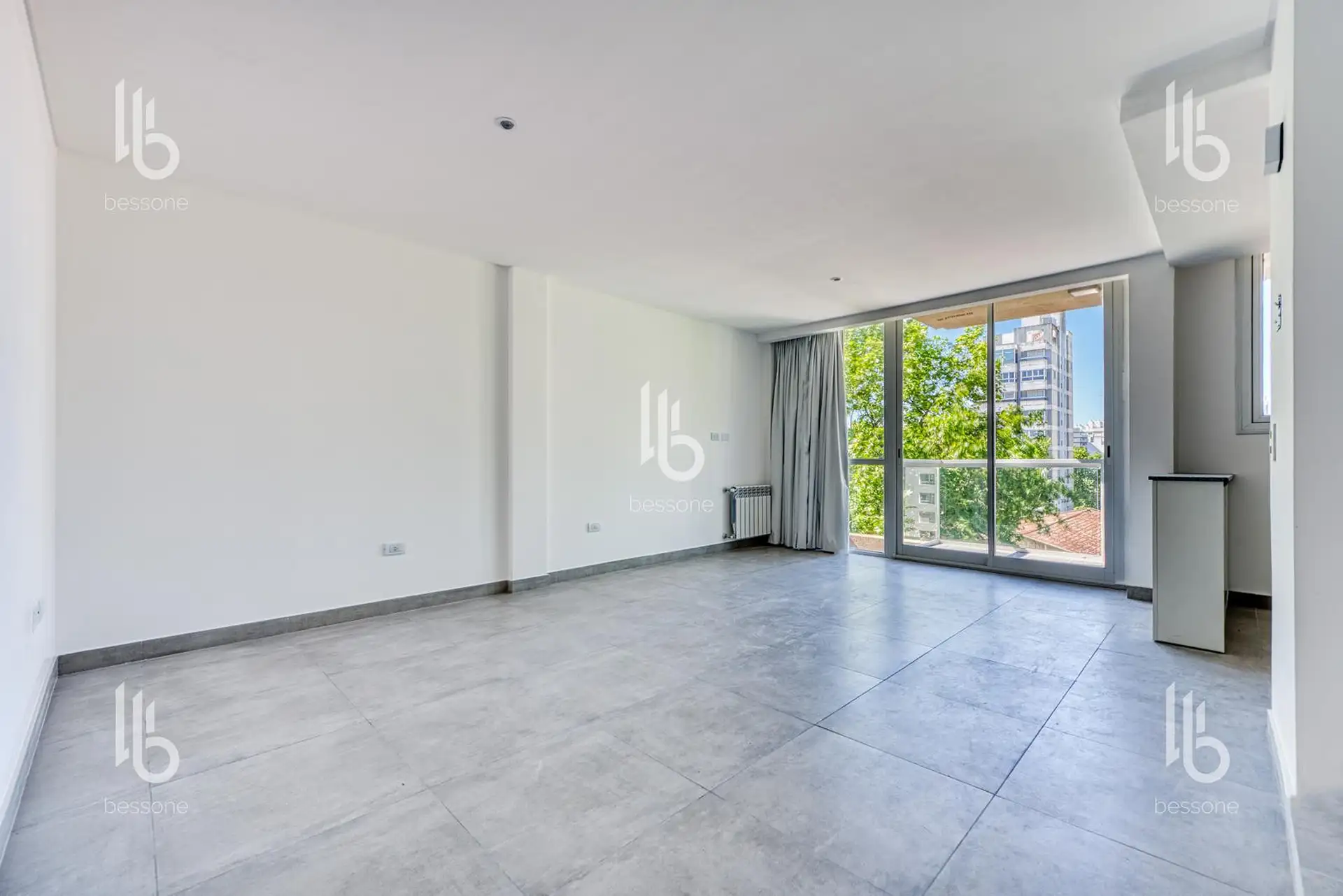 Departamento 3 amb, 82m² con cochera descubierta — Plaza Mitre