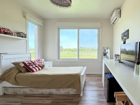 CASA EN VENTA HARAS DEL SUR II 3 DORMITORIOS.