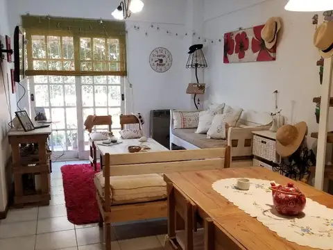 Depto Tipo Casa en Venta de 2 ambientes