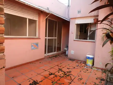 Depto Tipo Casa en Alquiler en Coghlan, $ 1.200.000