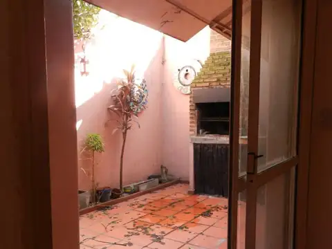 Depto Tipo Casa 3 ambientes con 1 baño